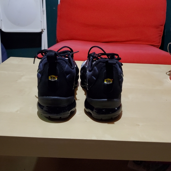 Nike Vapormax Plus - Picture 3 of 5